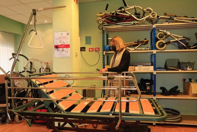Laguntza-teknikorako produktuak batzeko kanpaina ari dira egiten Plentzian