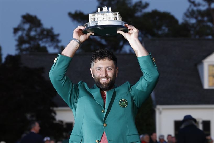 Jon Rahm jaka berdea eskuratzen duen bigarren euskalduna da Augustako Mastersean irabazi ostean