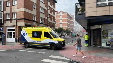 Areetako eraikin bateko koadro elektriko batean piztutako suteak eragindako matxura konpondu dute