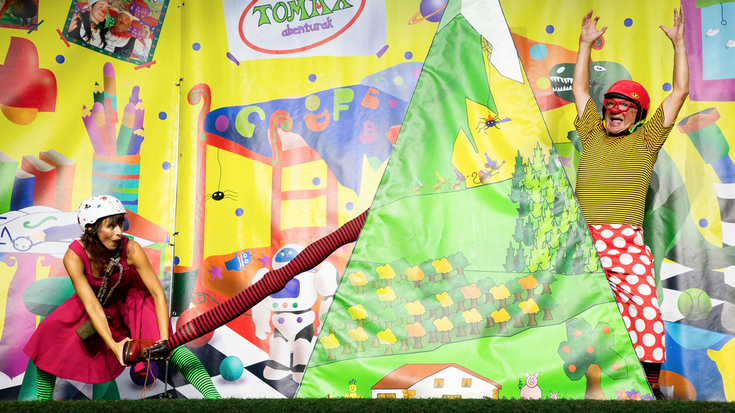 Familia guztiarentzako antzerkia: "Tomaxen abenturak"