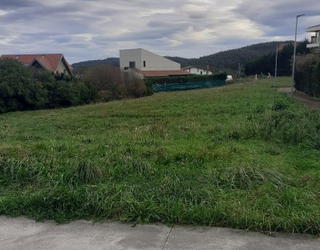 Artepetako udal partzela bi salmentan jarri ditu Udalak