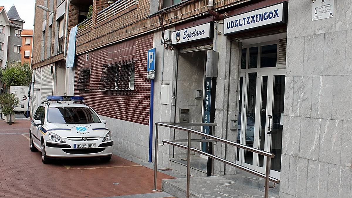 Sopelako Udalak diziplina-espedientea ireki dio Udaltzaingoko agente bati
