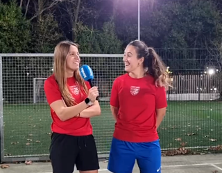 Atseden luze baten ostean, Uribe Kostako zenbait emakume zelaira itzuli dira