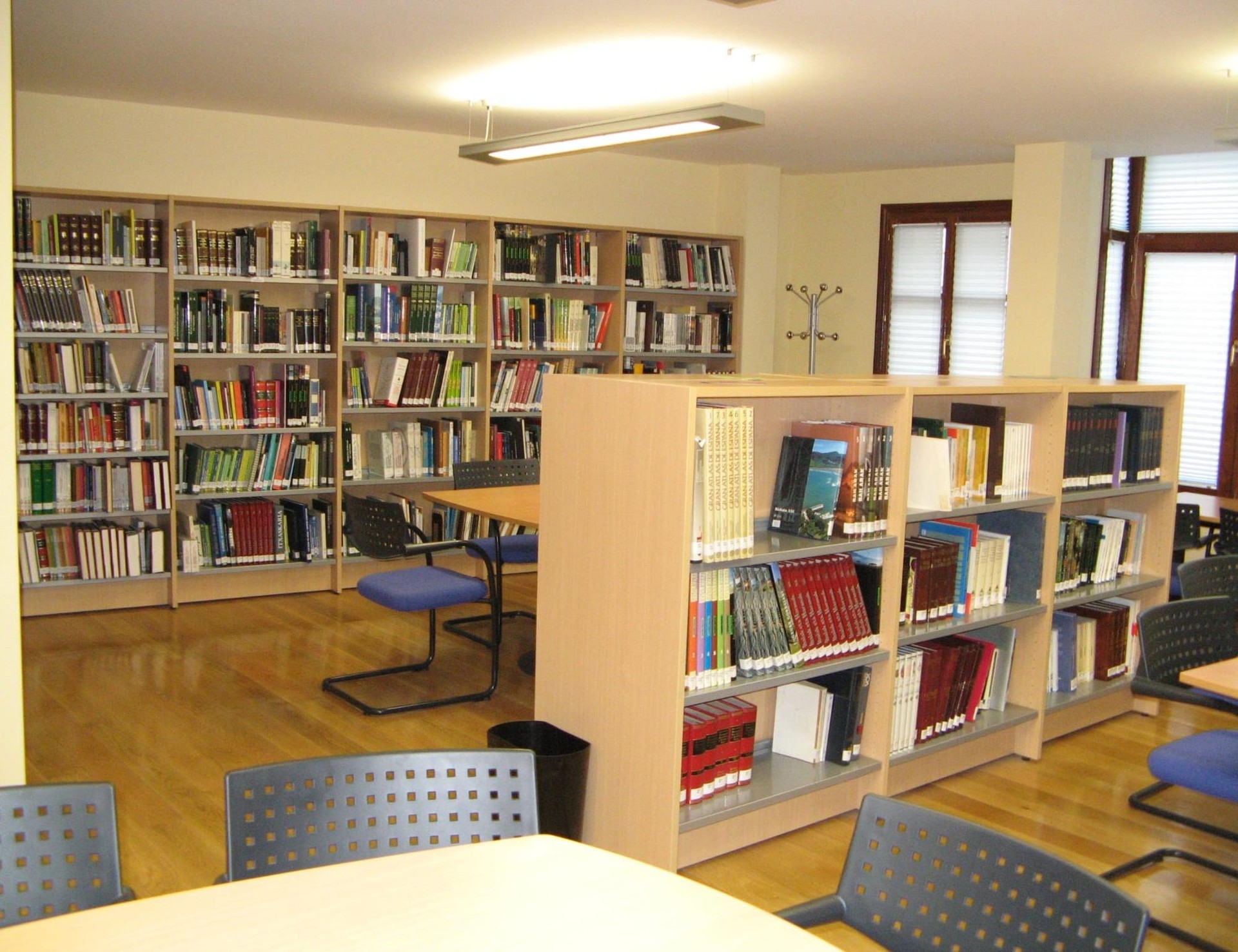 Plentziako Udalak herritarren laguntza eskatu du Haur Liburutegi berrirako liburuak aukeratzeko