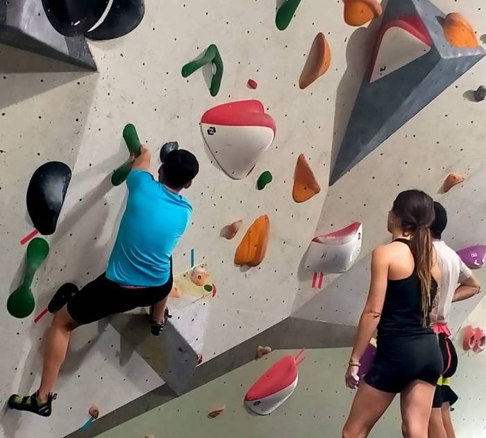 Euskara eta eskalada uztartuko dituen Mintzaeskalada saioa egingo dute bihar Gorlizen