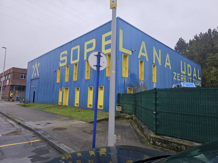 Sopelako EAJk salatu du gobernu-taldeak kargagailu elektrikoen erabilera publikoa "geldiarazi" duela