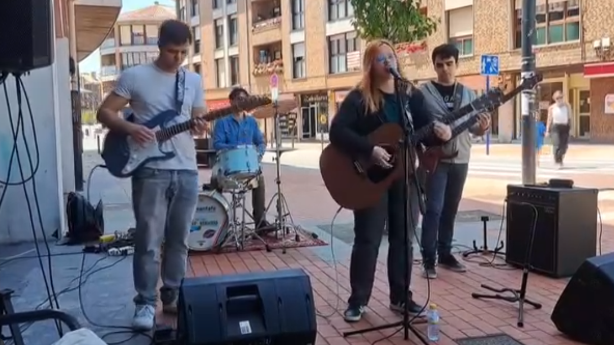 Musikaren Egunak berriro hartuko ditu Sopelako kaleak azaroaren 22an