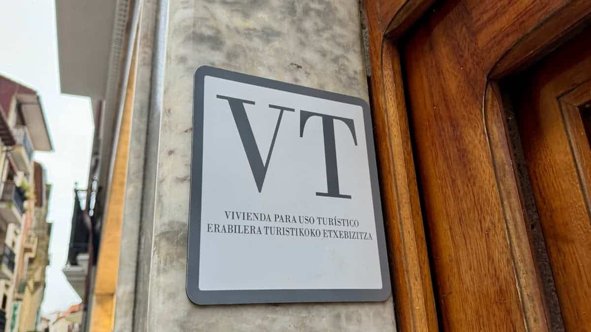 Sopelak erabilera turistikoko etxebizitzak arautzeko bidea zabaldu du