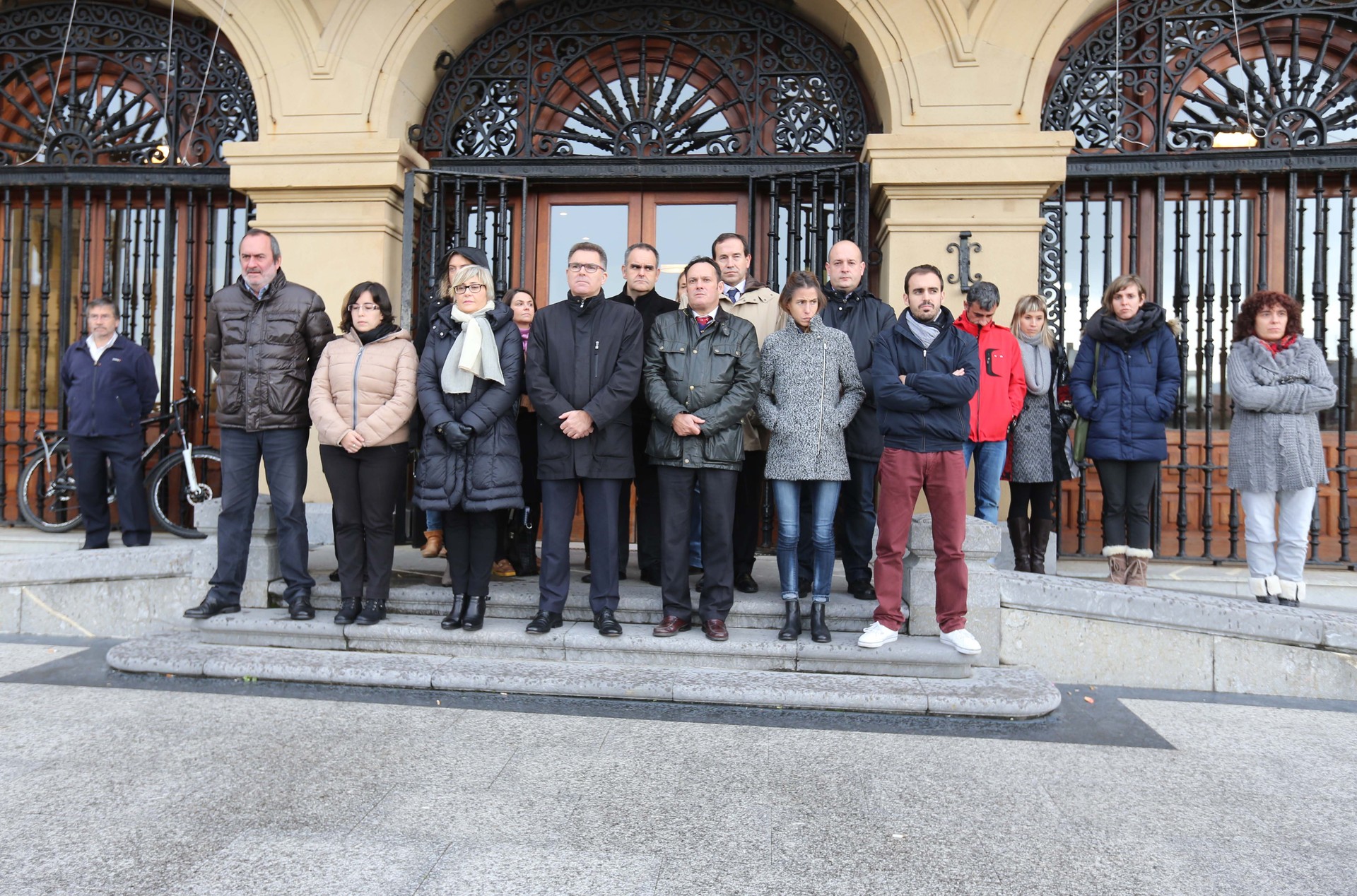 Maliko atentatua gaitzetsi dute