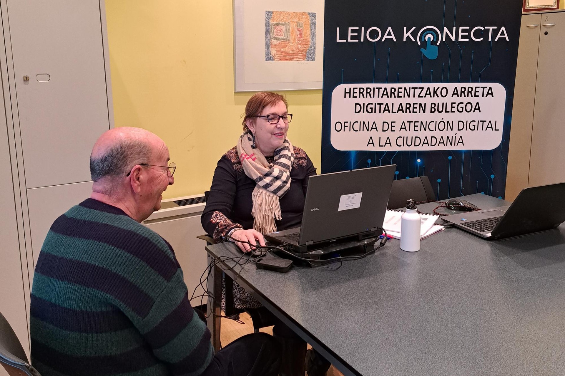 Bueltan da Leioa Konecta, herritar zaurgarrienen eten digitala murrizteko egitasmoa