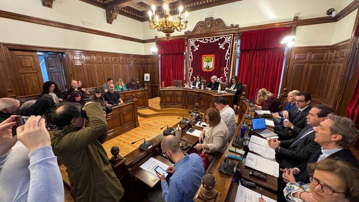 Amaia Agirre alkateak ez du kargua utziko, oposizioak 'Irurak Bat' auziagatik bera kanporatzearen alde bozkatu arren