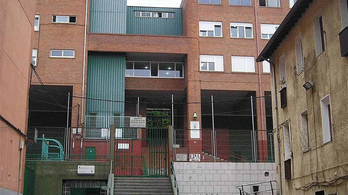 Leioako Udalak Lamiakoko ikastetxeari beste bizitza bat eman gura dio