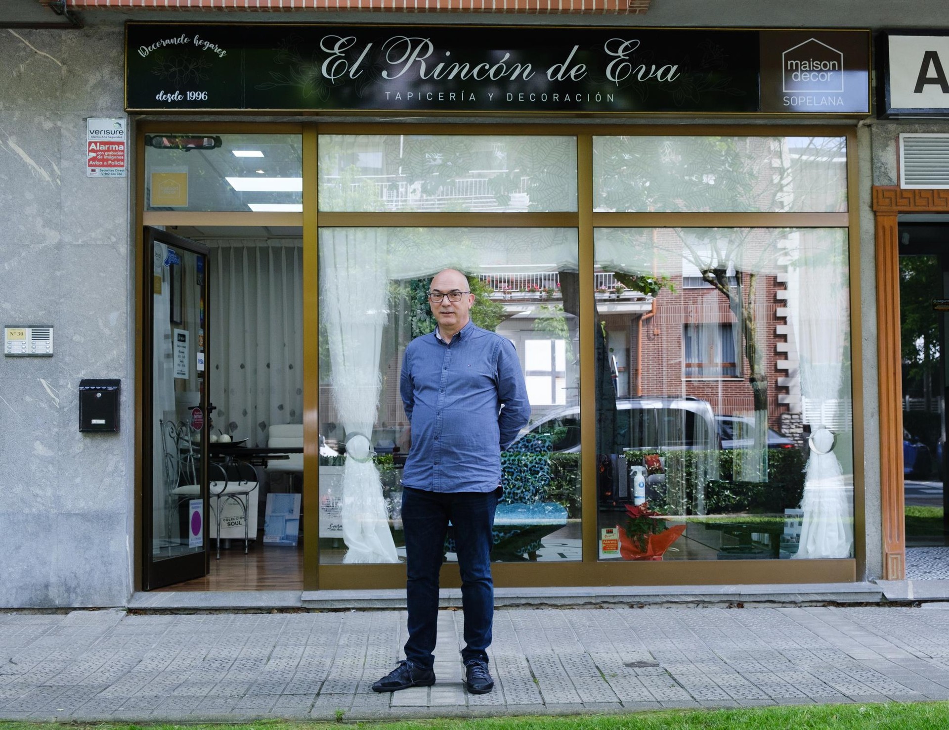 Jaime Tejeda Jimenez: "Bezeroekiko tratua hurbilagoa da gure sektorean, jendearen etxeetara sartzen garelako"