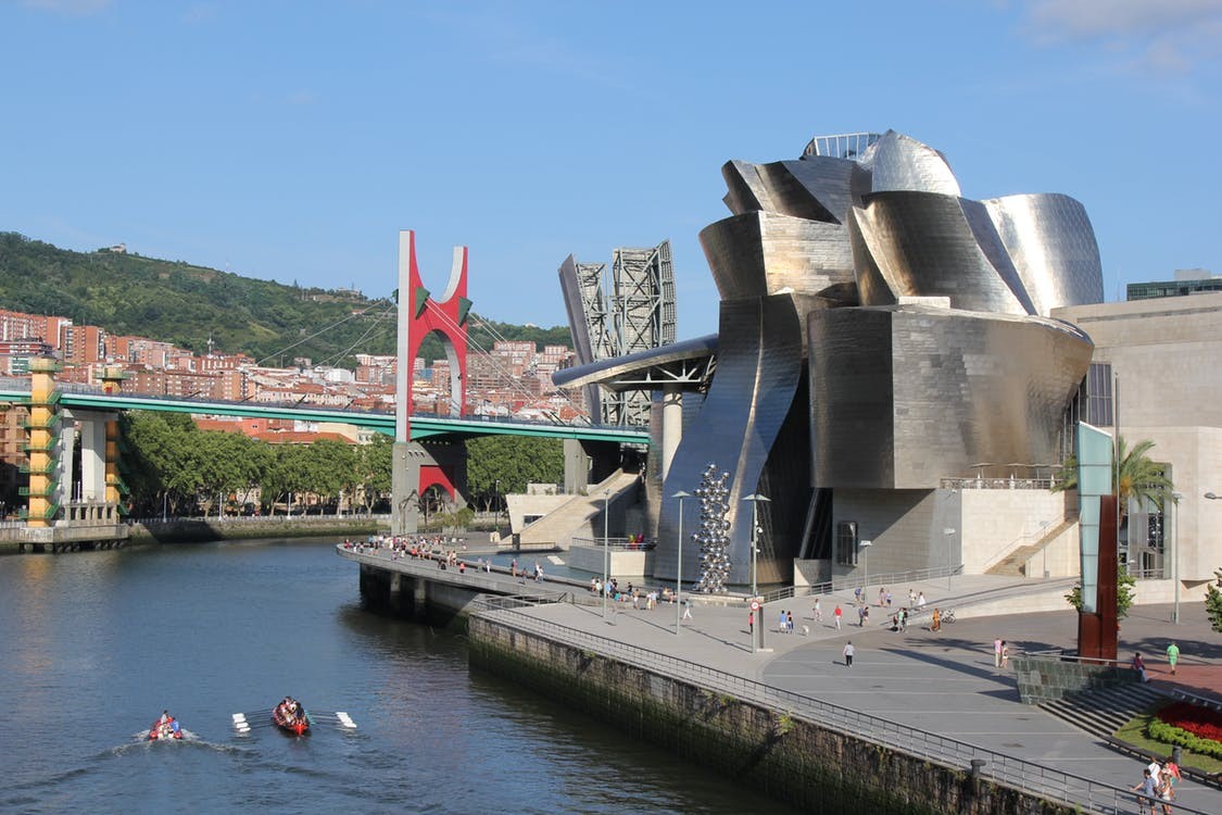 Guggenheimera joan gura duzu?