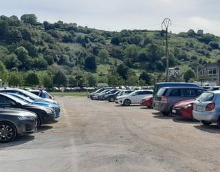 Industria Sailak ez du beharrezkotzat jo Tartangako aparkalekuaren lurzoruari buruzko txostena