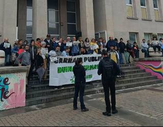 Jauzi Uribe Kostak eskualdeko metro- eta autobus-zerbitzuak hobetzea aldarrikatu du