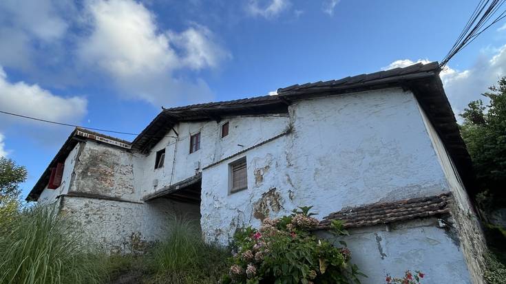 Alangoetxea eraikinari eragingo liokeen hirigintza-plana jendaurrean jarri du Leioak