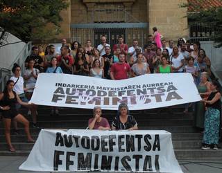Mugimendu Feminista: "Jaiak denonak izan daitezen, gizonek eta erakundeek ere hartu behar duzue ardura"
