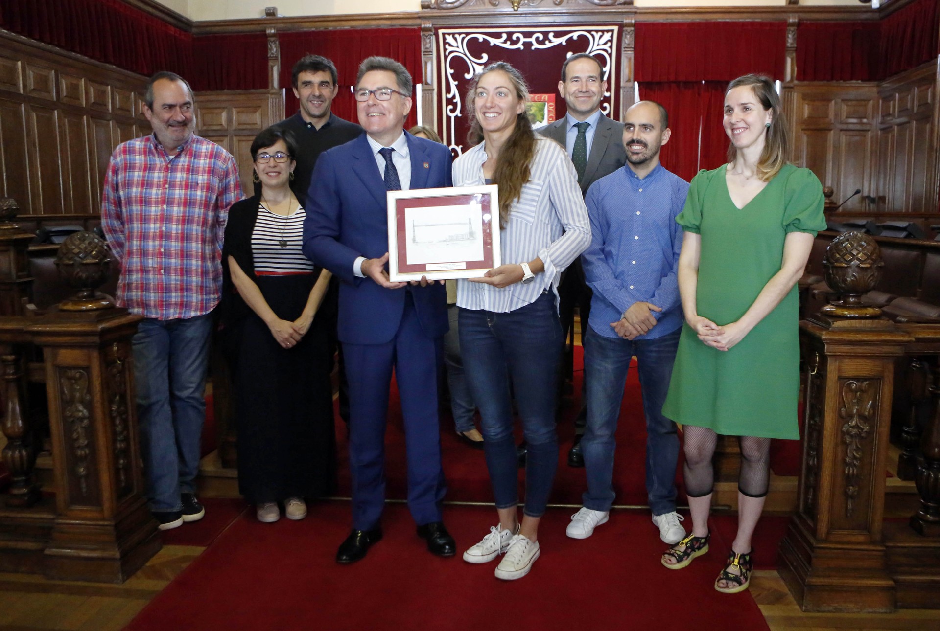 Virginia Diaz txapeldunari ongietorria egin dio Getxoko Udalbatzak