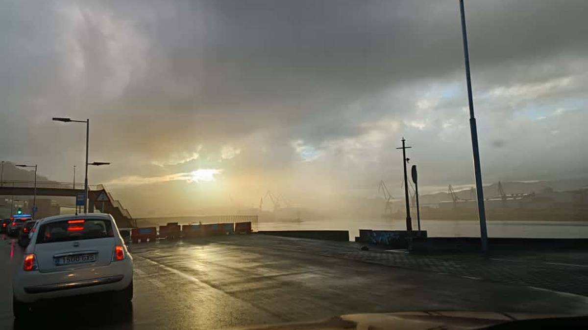 Erandioko enpresa bateko tobera batek su hartu du