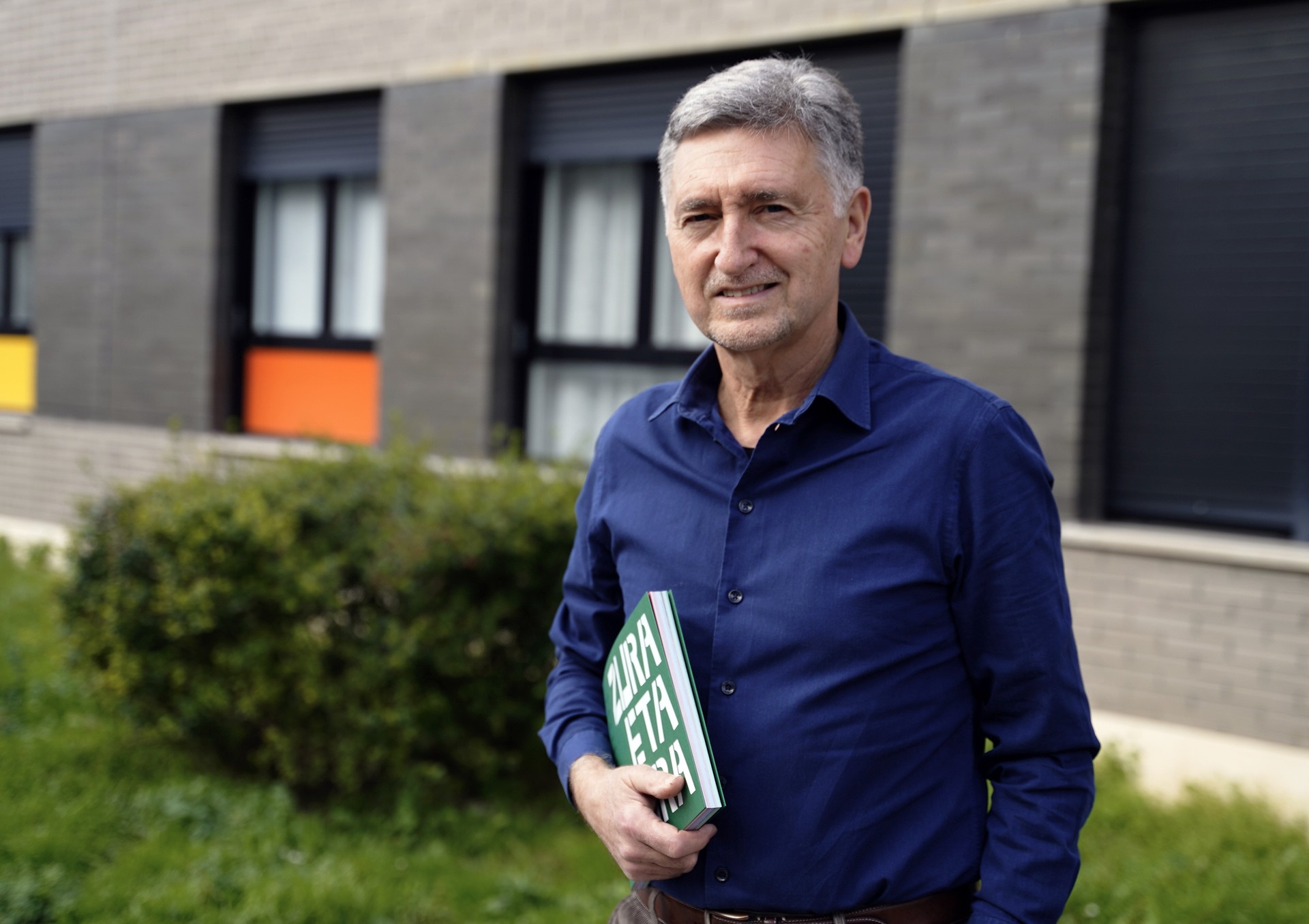 “Portuetan zuria da nagusi orain; baztertu da aniztasuna eta tradizioa”