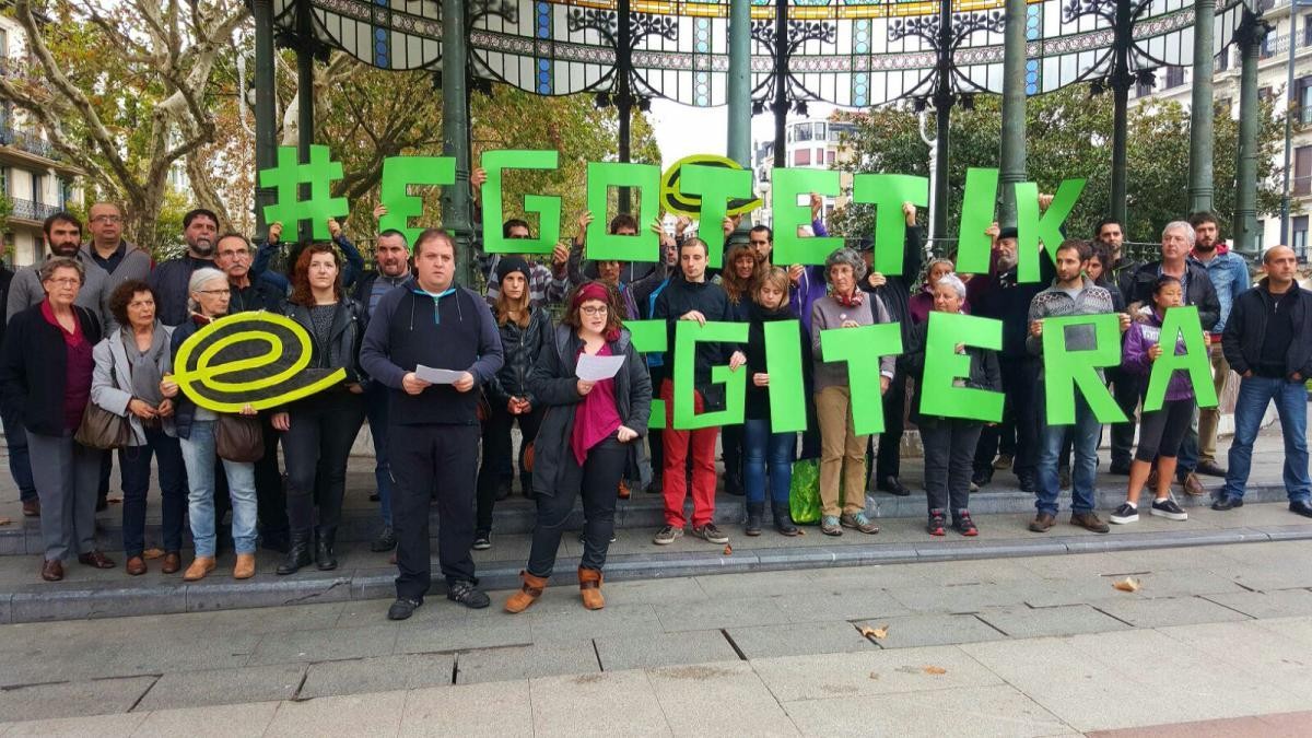Euskararen alde egotetik euskaraz egitera deitu du EHEk