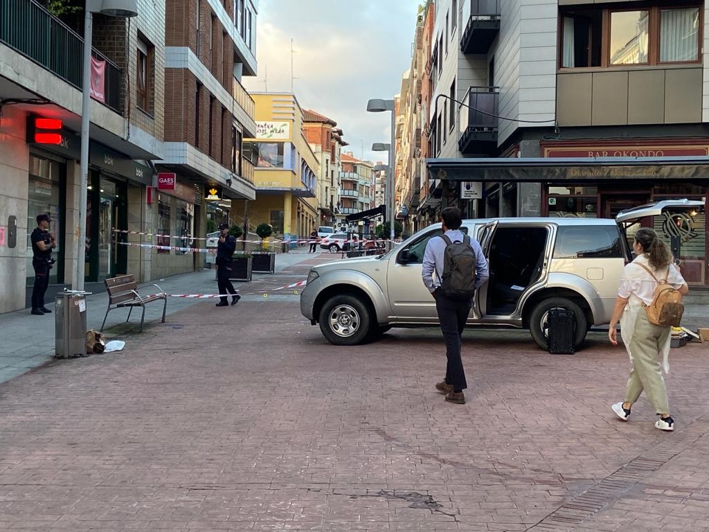 Gizon bat labankadaz zauritu dute Algortan