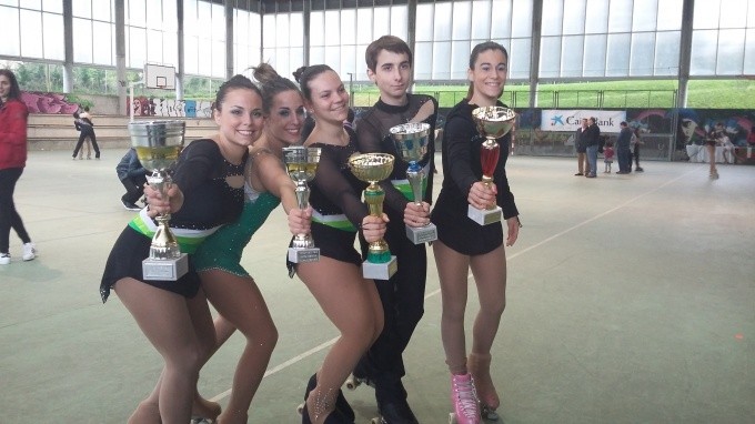 Patinatzaile leioaztarrek bost sari lortu dituzte Bizkaikoan