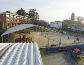 Berango-Merana herri-ikastetxeko jolastokia “birnaturalizatzeko” prozesurako herritarren iritziak jaso gura dituzte