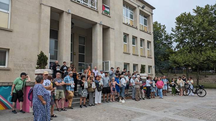 UEMAk deituta, ia 100 udalerritan milaka herritar atera dira kalera euskararen defentsan