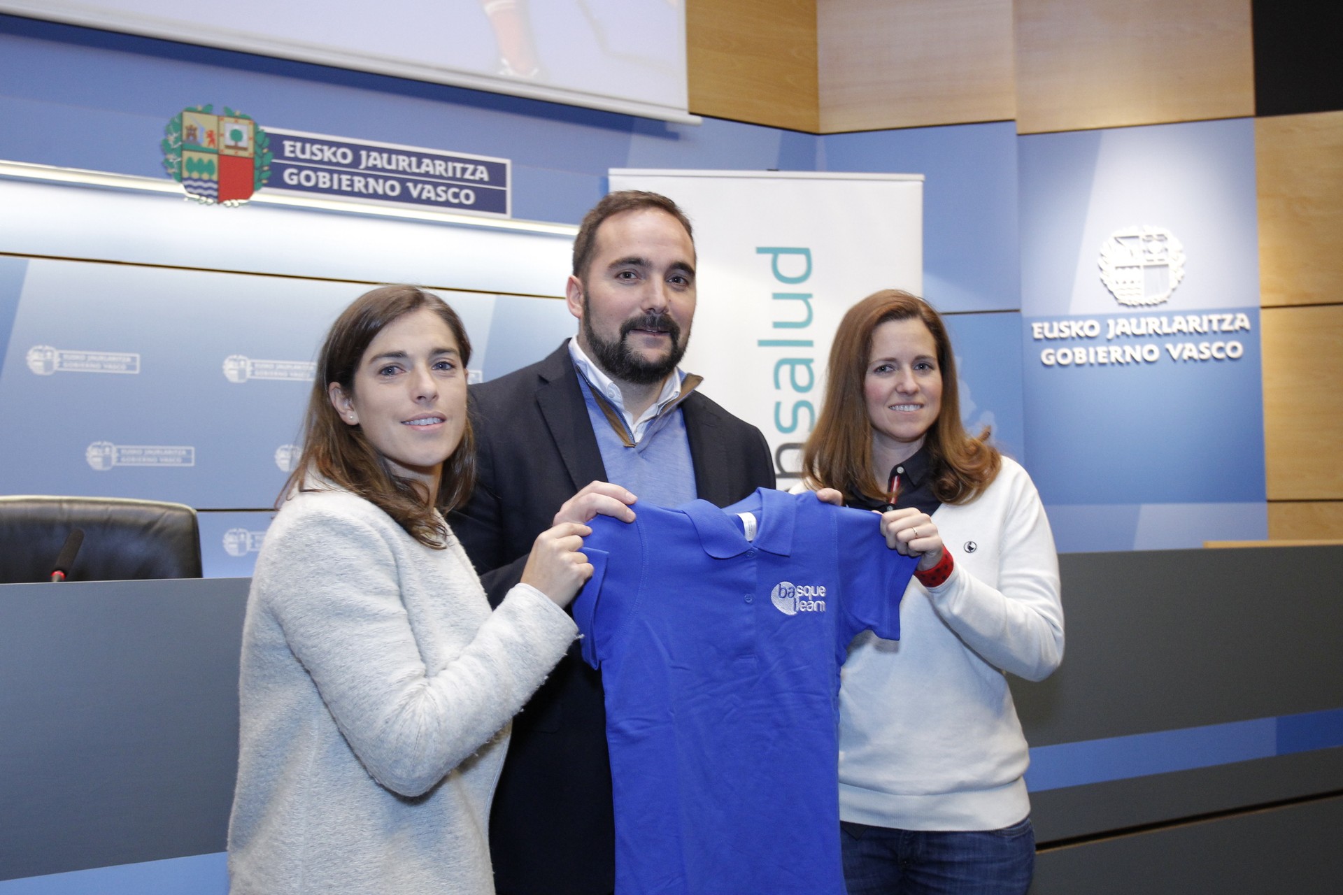 Agur hunkigarria egin diete María López de Eguilazi eta Rocio Ybarrari