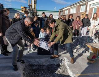 Jado ikastetxeak Tartangan eraikin berriaren lehen harria jarri du
