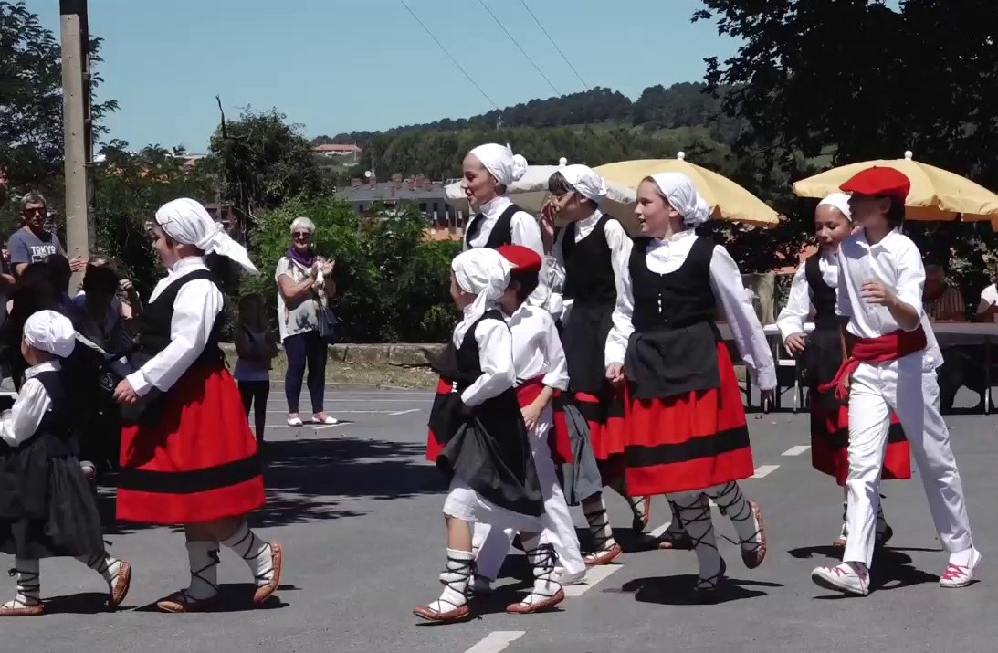 Lau eguneko jaiak Berangon, eta azkenbururako, bakailaoa