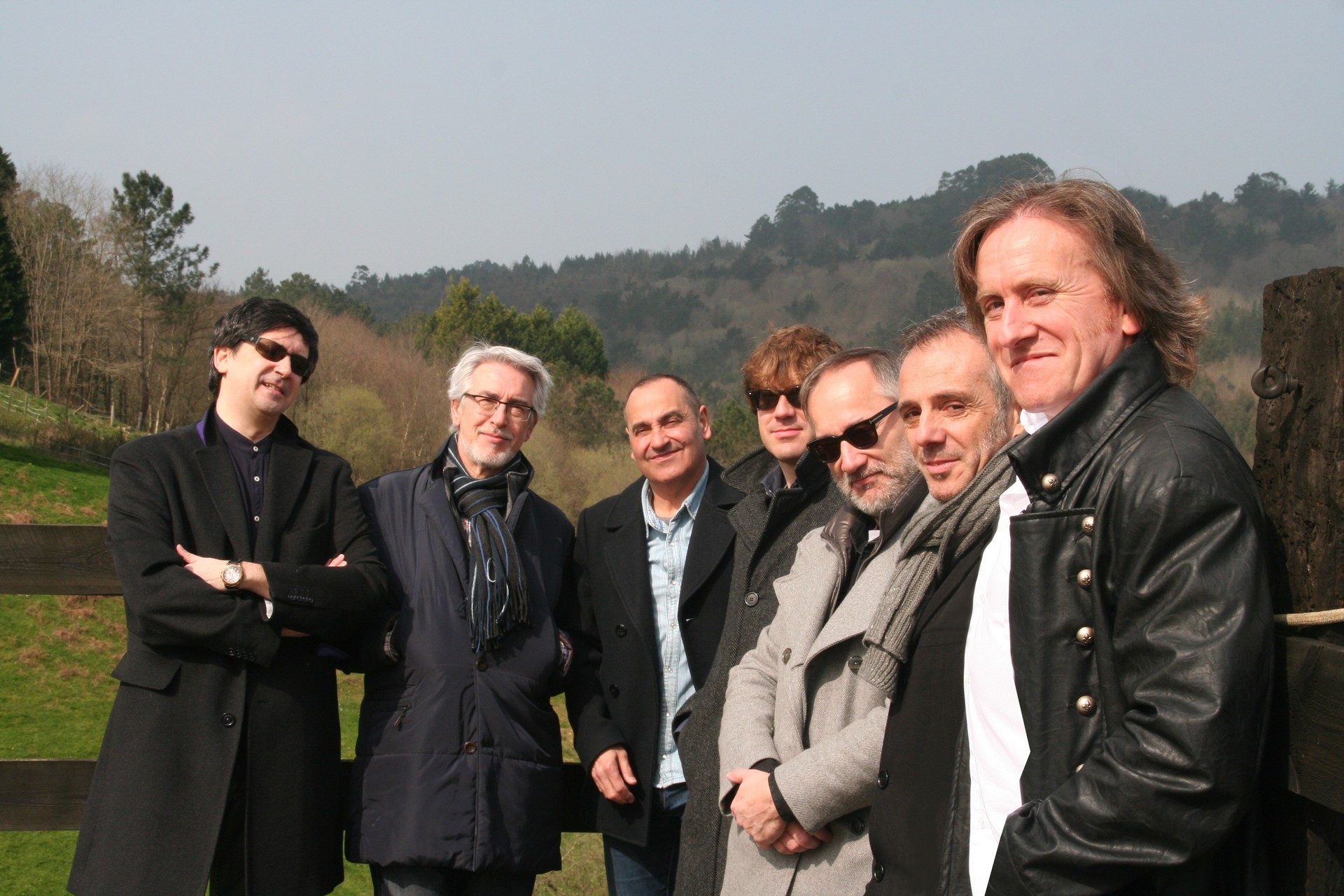 Countrybasque musika-taldea: "Elkarregaz jotzen ibili arren, beste ezer baino lehen, lagunak gara"