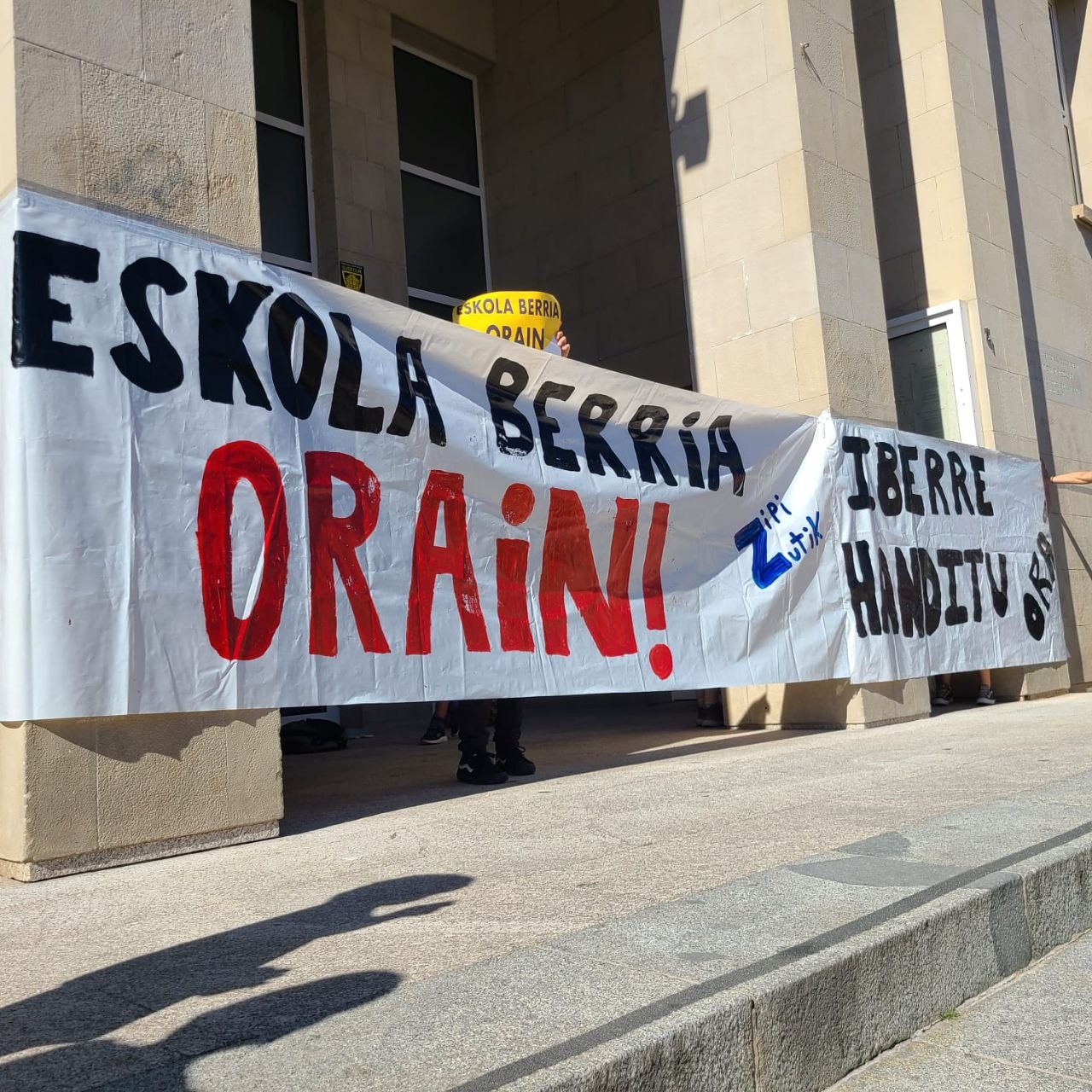 Hezkuntza Sailak apirilaren 24ra aurreratu du Sopelako Udaleko eta hezkuntza-komunitateko ordezkariakaz hitzartutako bilera