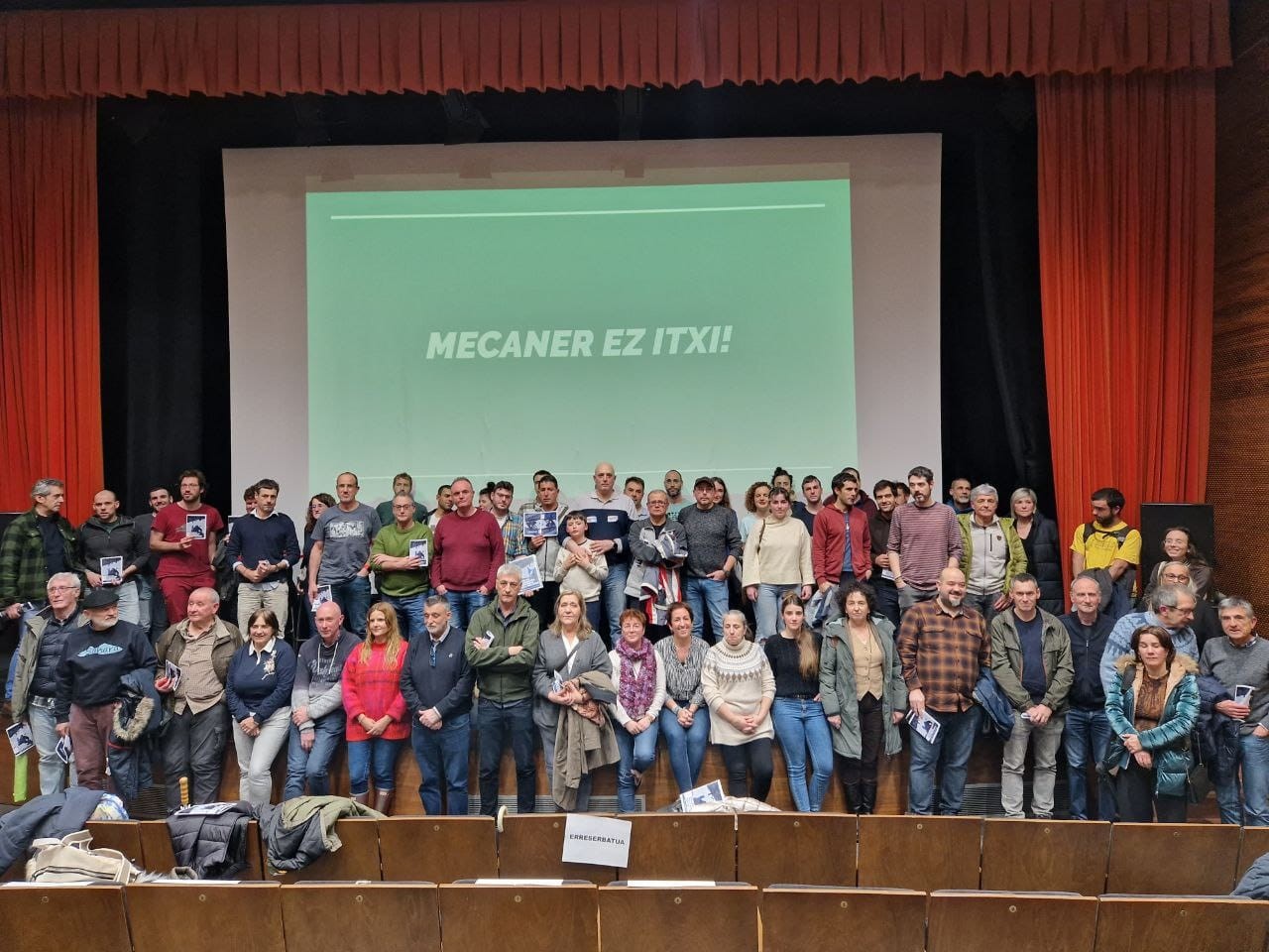 Mecanerren etorkizuna bermatuko lukeen trantsizio ekosozialerako plana aurkeztu dute jendaurrean
