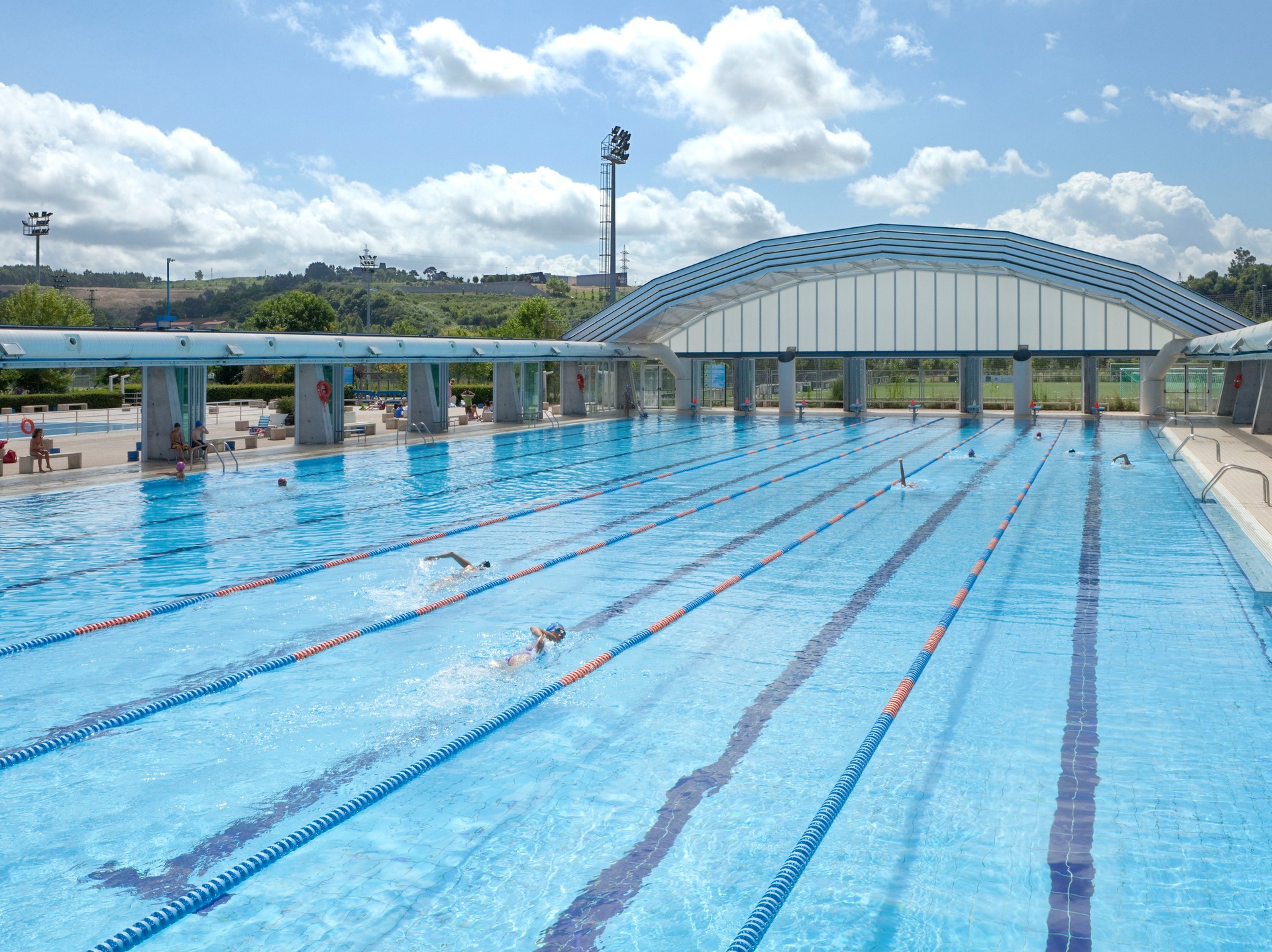 26 urtetik gorako kirolari federatuentzako urteko abonu-tarifa defendatu du Getxo Kirolak-ek, waterpoloko kideen kritikei erantzunez