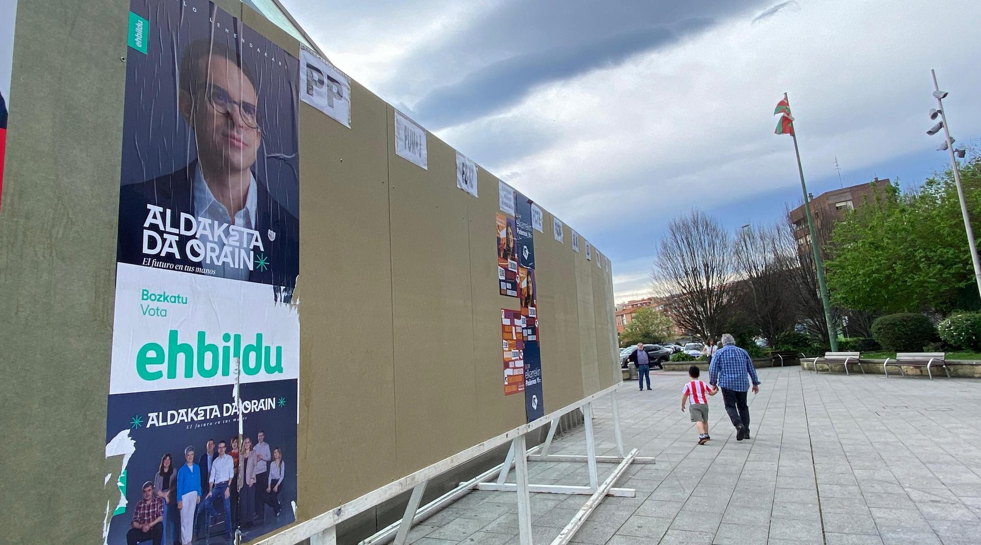 EH Bilduk nazio ekitaldia antolatu du hauteskundeen kanpainari hasiera emateko, gaur, Algortako Telletxe plazan