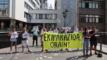 Bizkaiko Ur Partzuergoko eskualdeko langileak greba mugagabean daude