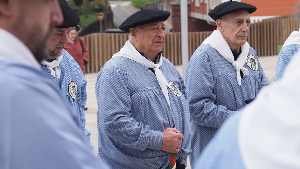 Enrique Larrabaster Zabala: "Jentiek zertako dan ikusten dabienien porta eitzen da"
