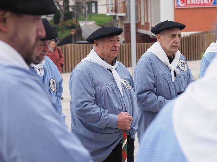 Enrique Larrabaster Zabala: "Jentiek zertako dan ikusten dabienien porta eitzen da"