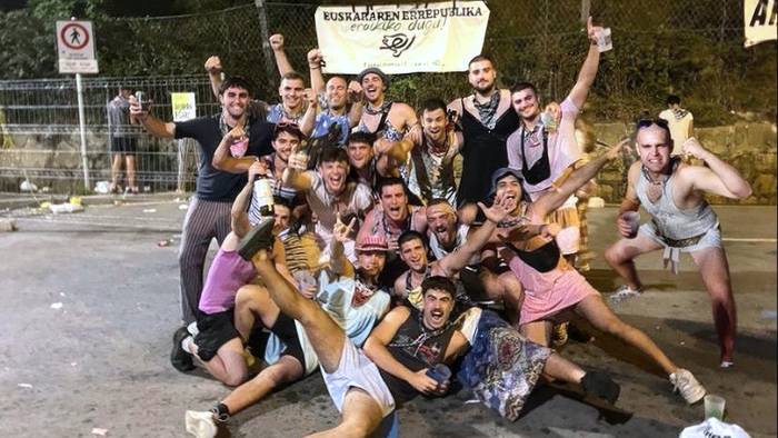 Txakurtxirul kuadrilla: "Jaietako esperientziak eta anekdotak ez dira berdinak parte hartu gabe"