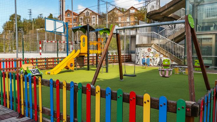 Lutxanako metro-geltokiaren ondoko jolas-eremua berritu dute