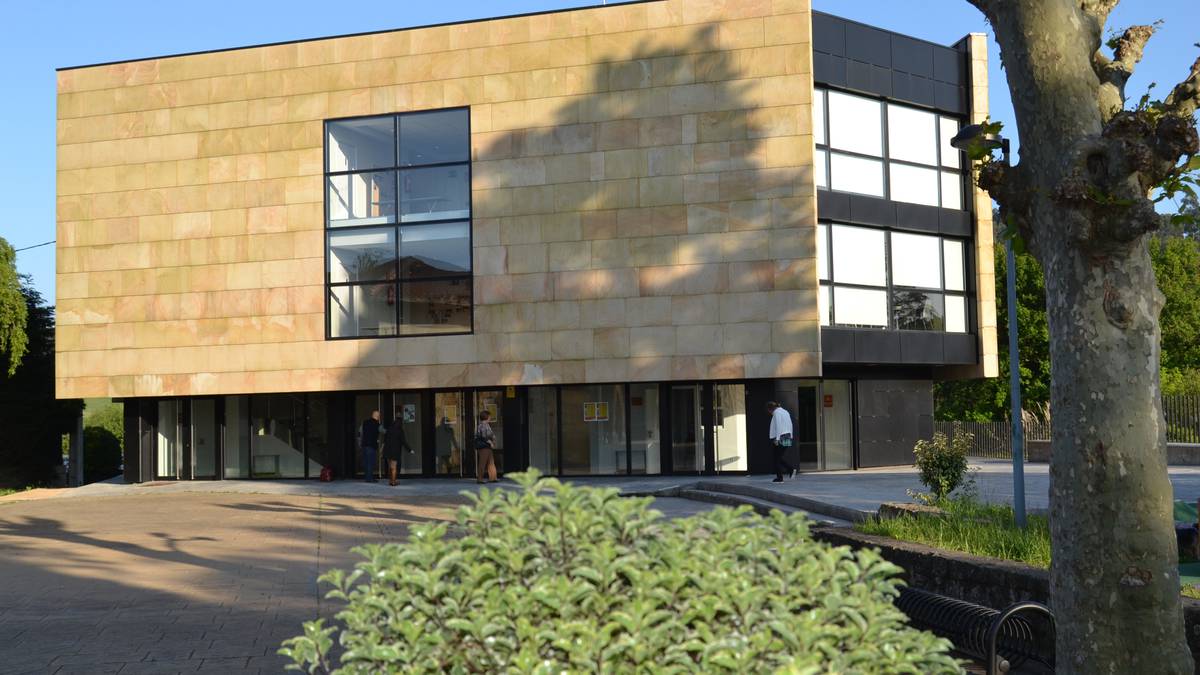 Berangoko kultur agendak hizkuntza-eztabaida piztu du