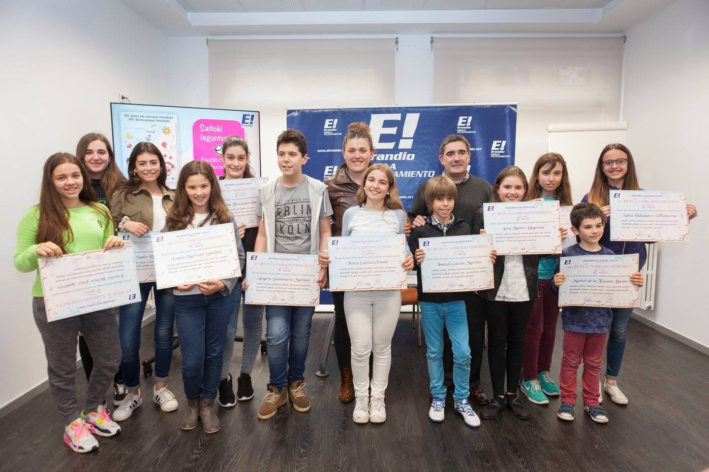 Erandion ipuinek, narrazioek eta bertsoek sariak dituzte