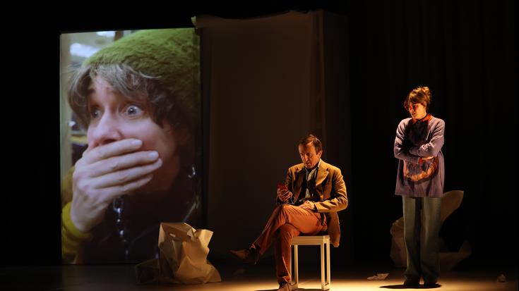 Patxo Telleriaren "Kandida" antzezlanerako sarrera bikoitza