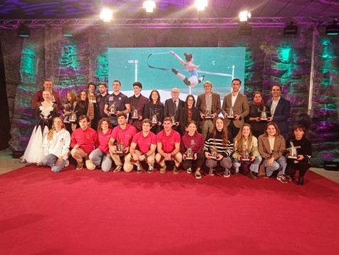 Xabier Lopez-Arostegui saskibaloilariak jaso du 2022ko Getxoko Kirolari Onenaren saria