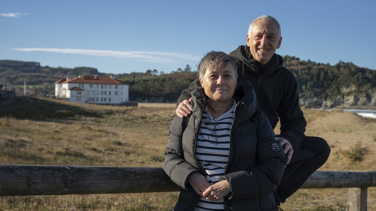 Itziar Alkorta eta Carlos Garbisu: "Planeta hau mikroorganismoek gobernatzen dute"