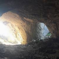 Baltzola eta Garaioko kobazuloetara irteera antolatu du  Etzandarri Mendi Taldeak
