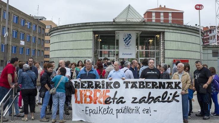 Egoki eta Hegoalde herriko tabernak babestu ditu Erandioko Udalak